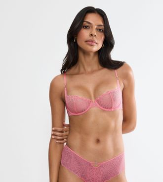 Triumph Balconette-BH TRIUMPH That Night In Vegas, Damen, Gr. 75, Cup B, wild rose, Mesh, Obermaterial: 83% Polyamid, 17% Elasthan, BHs Balconette-BH, Komfort