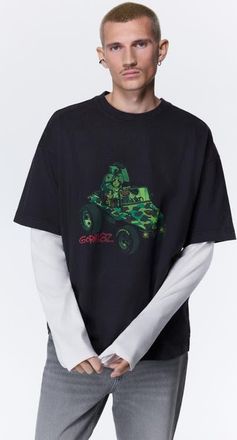 H&M Oversized fit t-shirt in Black/gorillaz at Nordstrom, Size Medium