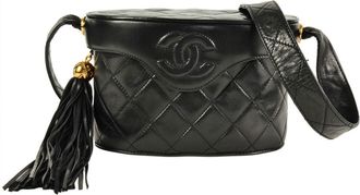 Chanel Matelasse Leather Shoulder Bag (Pre-Owned)