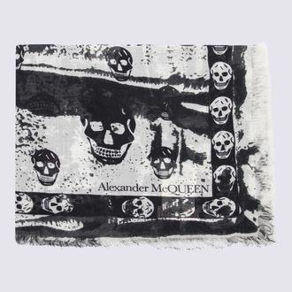 Alexander McQueen Folded Classic Scarf