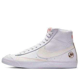 Nike (WMNS) Nike Blazer Mid 77 Vintage Gold Emblem DC1421-100