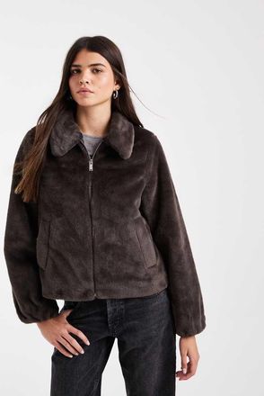 Vero Moda cappotto corto in pelliccia sintetica morbida marrone cioccolato
