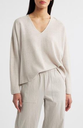 Eileen Fisher Organic Linen & Organic Cotton V-Neck Sweater in Undyed Natural at Nordstrom Rack, Size Medium