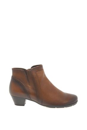 Gabor Heritage Ankle Boots in Brown | Size: 5