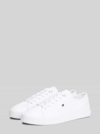 Tommy Hilfiger Low Top Sneaker aus Canvas mit Logo-Applikation in Weiss, Gr&ouml;&szlig;e 36