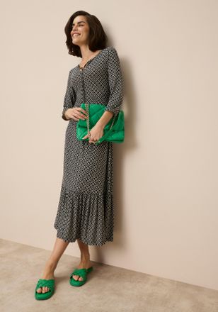 Tamaris Midikleid TAMARIS, Damen, Gr. 34, N-Gr, schwarz (schwarz sand), Jersey, Obermaterial: 95% Viskose, 5% Elasthan, ausgestellt lang, Rundhals, elastische