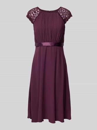 Christian Berg Cocktail Knielanges Cocktailkleid mit Ausbrenner-Effekt in Aubergine, Gr&ouml;&szlig;e 46