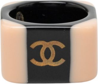 Chanel Plastic Band Ring (Pre-Owned)