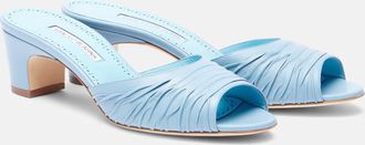 Manolo Blahnik Mules Piruabar in pelle arricciata