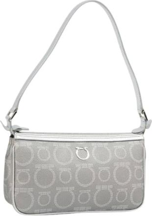 Ferragamo Pre-owned Shoulder Bags, female, Gray, Size: ONE SIZE Pre-owned Leather Shoulder Bag