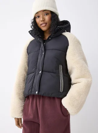 UGG Womens High-pile fleece sleeves short puffer jacket