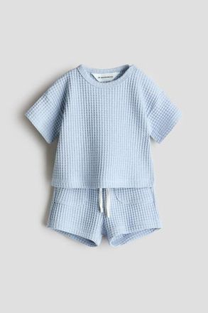H&M 2-piece waffled cotton set in Light Blue at Nordstrom, Size Newborn