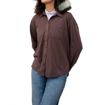 Mersea Moderne Oxford Tee In Chocolate