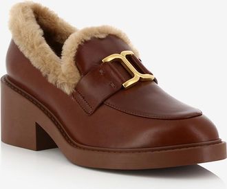 Chlo&eacute; Glattledermokassins mit Absatz und Shearlingfutter Marcie 20