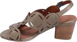 Bueno Womens Cassidy Heels In Light Grey