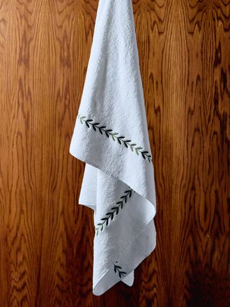 Heirlooms Laurel Leaf Embroidered Egyptian Cotton Bath Sheet