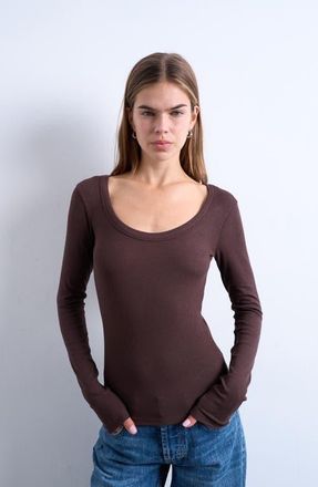 Topshop Scoop Neck Long Sleeve Rib Top in Brown at Nordstrom, Size Small
