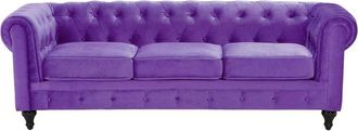 Beliani Sof&aacute; Chesterfield Tapizado En Tela De Terciopelo Violeta Patas De Madera Oscura 3 Plazas Estilo Cl&aacute;sico Chesterfield