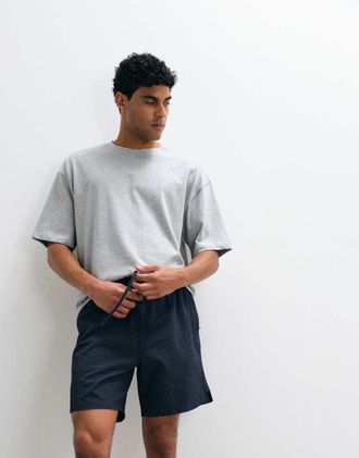 Arket Pantaloncini in seersucker in tessuto stropicciato color blu navy