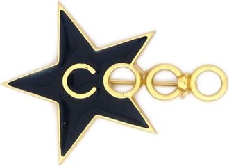 Chanel 2001 star motif Coco brooch - women - Gold Plated - One Size