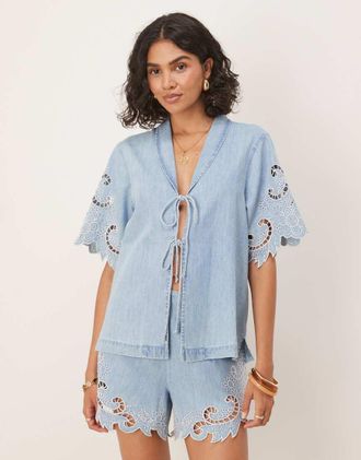 Asos Top in denim morbido blu lavaggio medio lavorato alluncinetto in coordinato