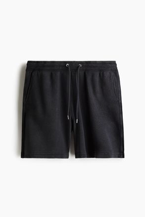H&M Sweatshorts in Regular Fit - Schwarz