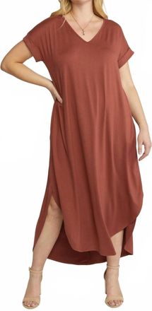 Entro Jersey Knit V Neckline Maxi Dress With Pockets In Marsala