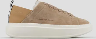 Alexander Smith Wembley Woman in beige suede with white eco-fur lining