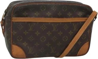 Louis Vuitton Pre-owned Cross Body Bags, female, Brown, Size: ONE SIZE Pre-owned Shoulder Bag