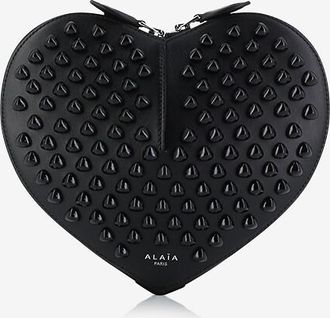 Alaia Schultertasche aus nietenbesetztem Glattleder Le Coeur
