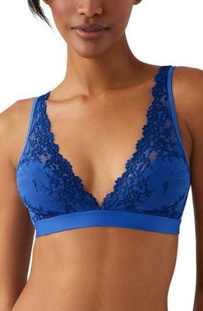 Wacoal Embrace Lace Wire Free Bralette in Beaucoup Blue/Bellwether Blue at Nordstrom Rack, Size 32A-C