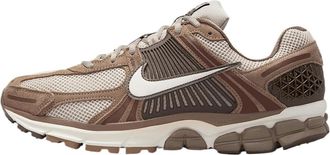 Nike Nike Zoom Vomero 5 Mens Shoes (HF1553-004, College Grey/Mink Brown/Light Orewood Brown/Sail), College Grey/Mink Brown/Light Orewood Brown/Sail, 9 UK