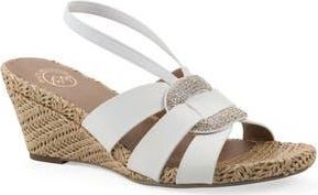 White Mountain Atavi Wedge Espadrille Sandal in White/Smooth at Nordstrom Rack, Size 9.5