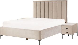 Beliani Set da camera da letto rivestiti in velluto tortora con due comodini 160 x 200 cm Sezanne