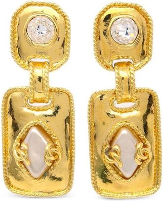 Chanel 1995 faux pearl rhinestone-embellished clip-on earrings - women - Gold Plated/Faux Pearl - One Size