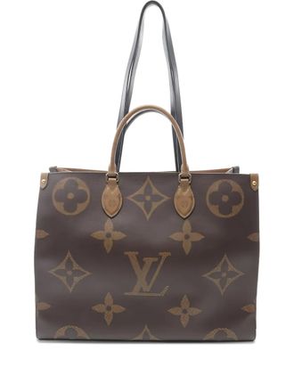 Louis Vuitton 2021 on-the-go GM monogram-canvas tote bag - Brown