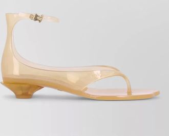 Chlo&eacute; transparent jelly sandals