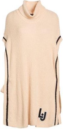 Liu Jo JACKEN & M&Auml;NTEL - Capes auf YOOX.COM