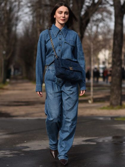 Total denim, how to: i consigli per abbinare i capi in jeans con stile