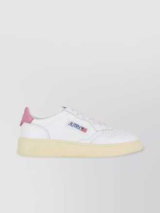 Autry leather medalist low sneakers