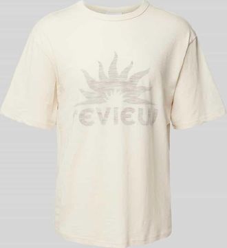 Review T-Shirt mit Label-Print in Ecru, Gr&ouml;&szlig;e XL