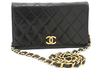 Chanel Vintage Full Flap Quilted Lambskin Black Leather Handbag (Pre-Owned)