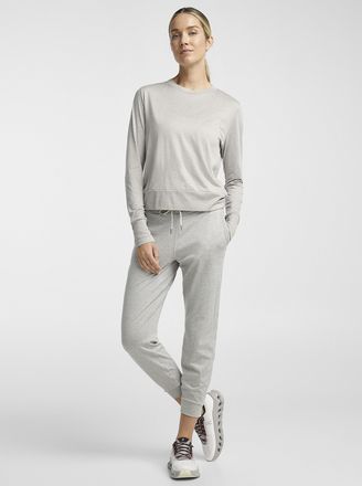 Vuori Clothing Womens Performance joggers