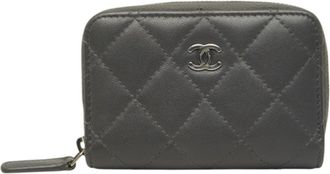 Chanel Gray Leather Coin Purse/Coin Case (Pre-Owned)