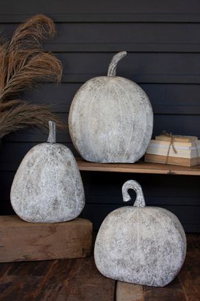 Kalalou Set Of Three Rustic Metal Pumpkins