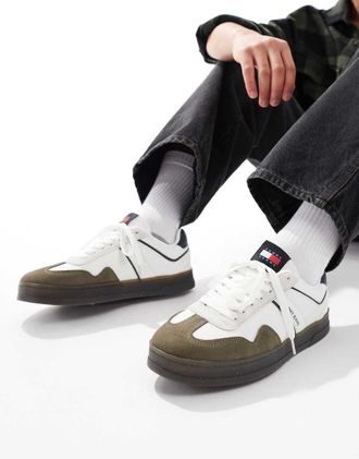 Tommy Jeans greenwich retro sneakers with gum sole in white