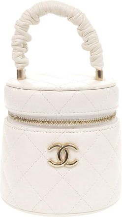 Chanel White Leather Vanity Bag (Pre-Owned)