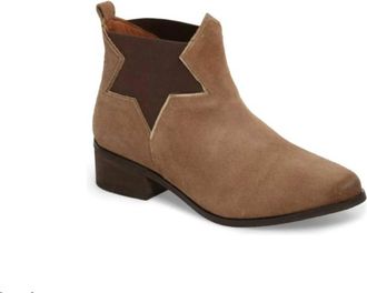 Klub Nico Womens Zelha Suede Leather Star Chelsea Ankle Boots In Taupe
