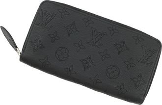 Louis Vuitton Black Noir Monogram Mahina Leather Long Wallet (Bi-Fold) (Pre-Owned)