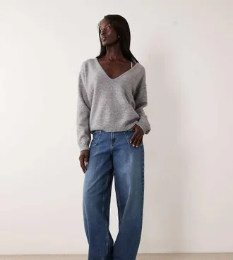 Vero Moda Tall Zelda jeans a vita alta a gamba bombata con dettaglio tasche in denim blu medio